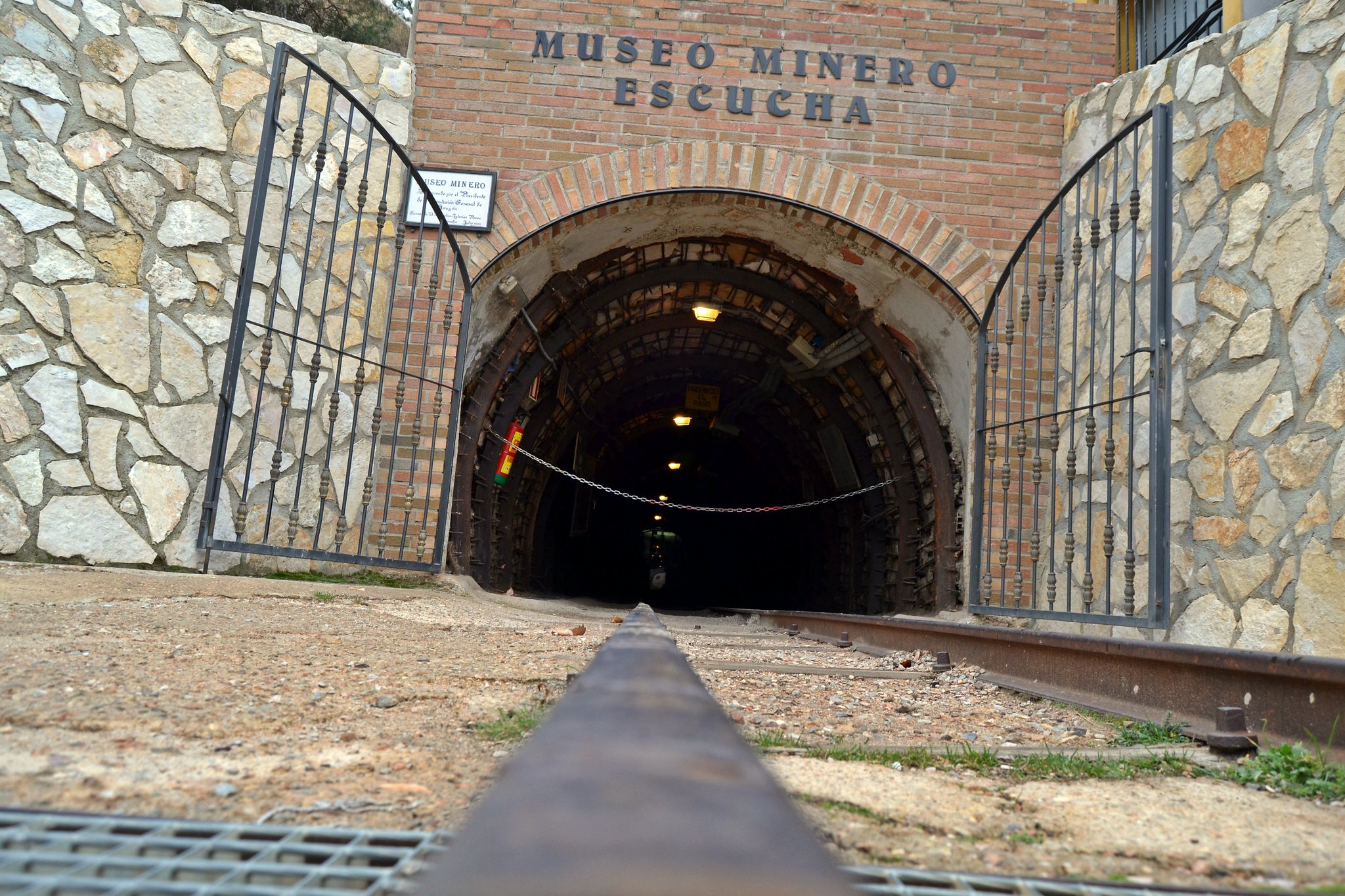 FEBRERO. VISITA PEÑAS ROYAS, MONTALBÁN Y MUSEO MINERO DE ESCUCHA.